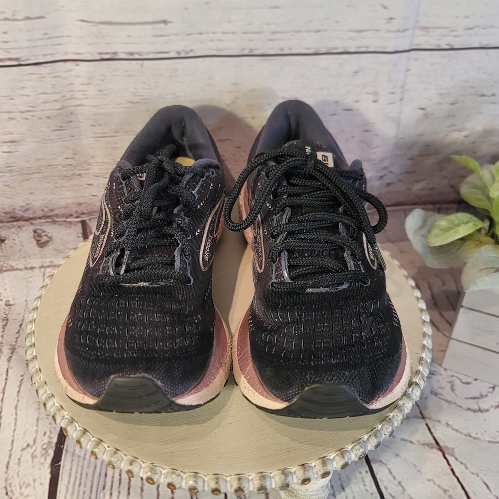 Brooks Glycerin 19 1203431B074
Women's Black and Pink Running Shoes Size 8.5B - Picture 3 of 13